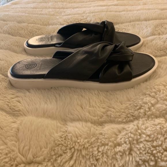 UO Crossed Knotted Sandal - NWOB - Picture 6 of 8